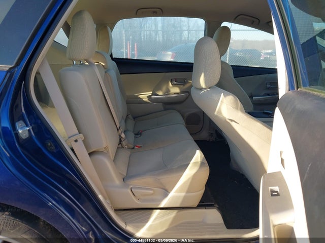 Toyota Prius v Two