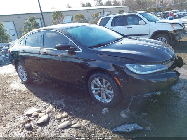 Salvage Chrysler 200 Image