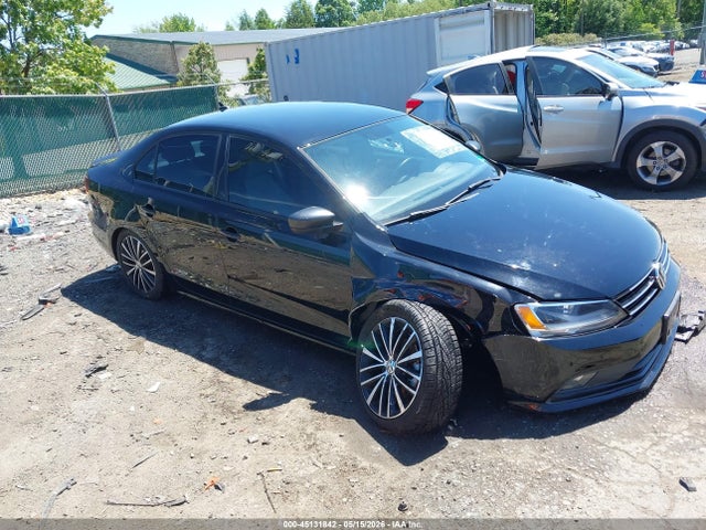 Salvage Volkswagen Jetta Image