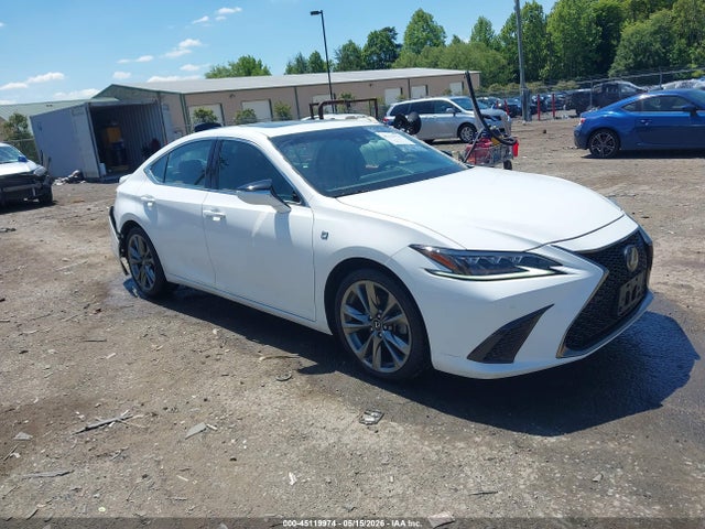 Salvage Lexus Es Image
