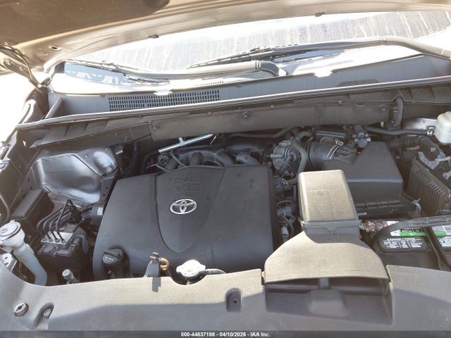 Toyota Highlander Le Plus