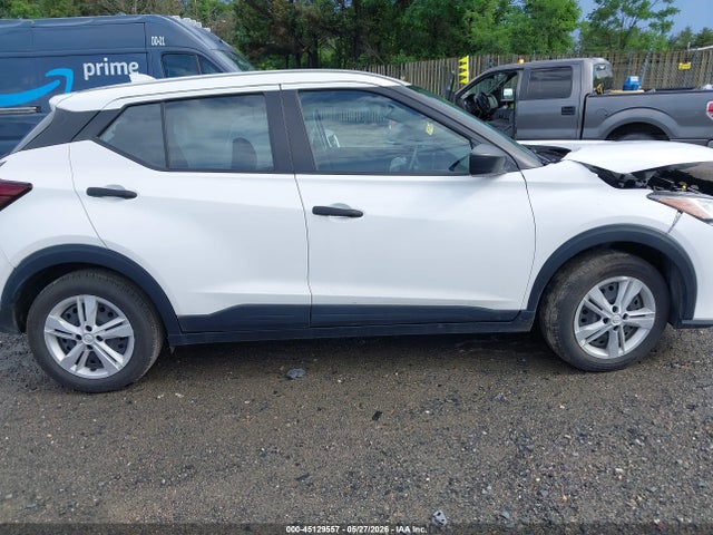 Nissan Kicks S Xtronic Cvt