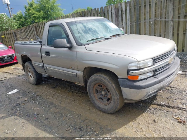 Salvage Chevrolet Silverado 1500 Image