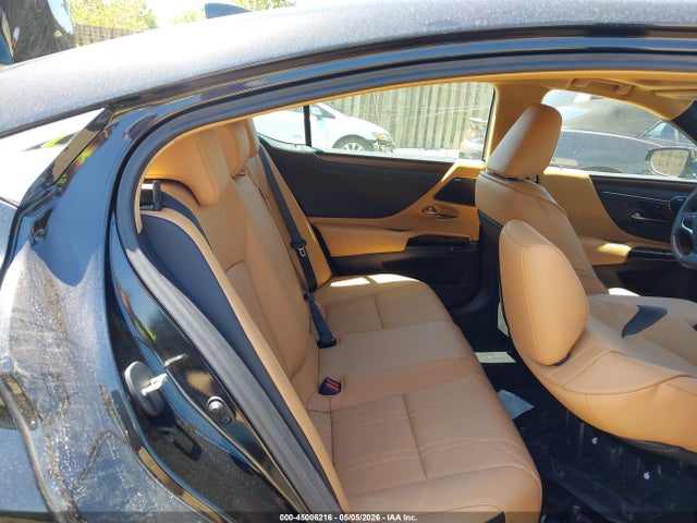 Lexus Es Luxury
