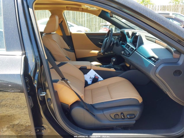 Lexus Es Luxury