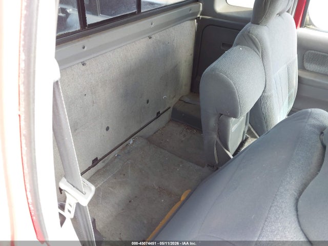 Nissan Frontier Xe