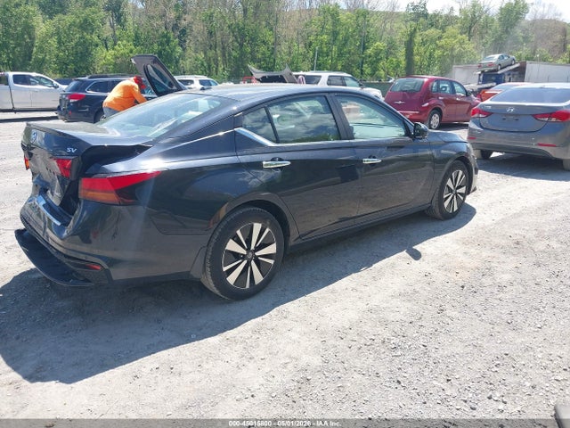 Nissan Altima Sv Intelligent Awd