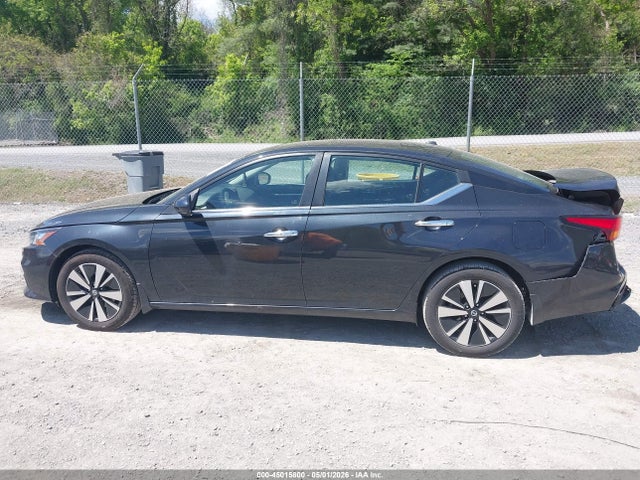 Nissan Altima Sv Intelligent Awd