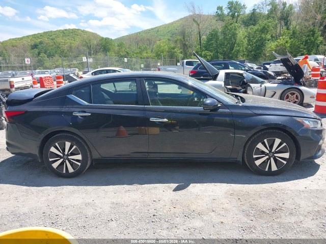 Nissan Altima Sv Intelligent Awd