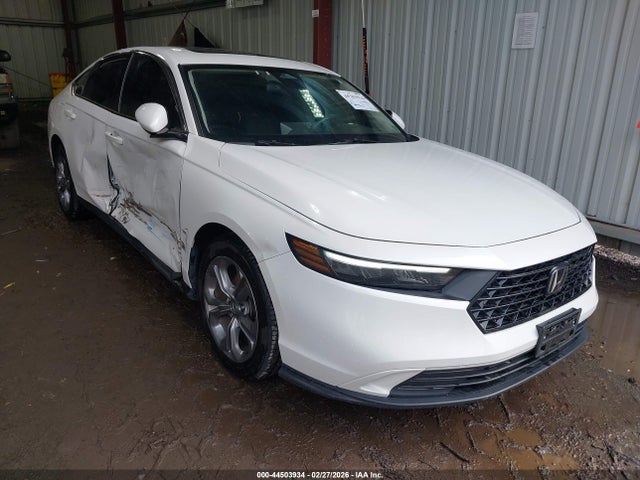 Salvage Honda Accord Image