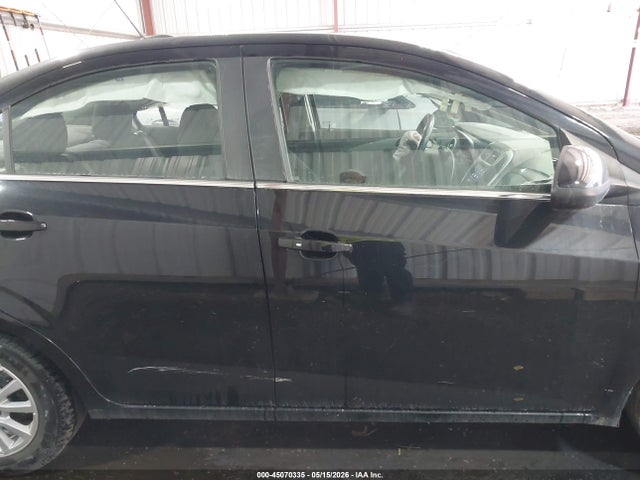 Chevrolet Sonic Lt Auto