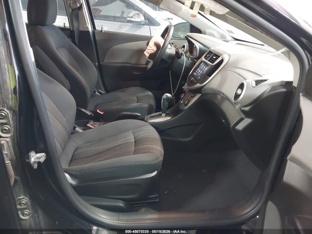 Chevrolet Sonic Lt Auto