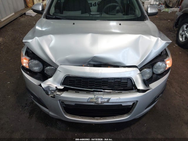 Chevrolet Sonic Lt Auto