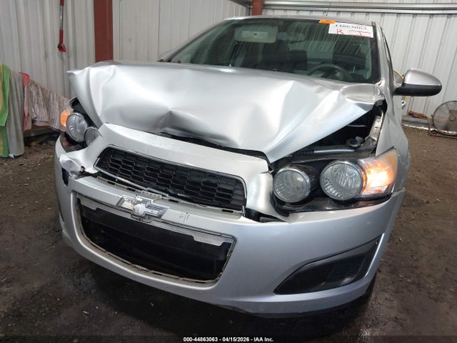 Chevrolet Sonic Lt Auto