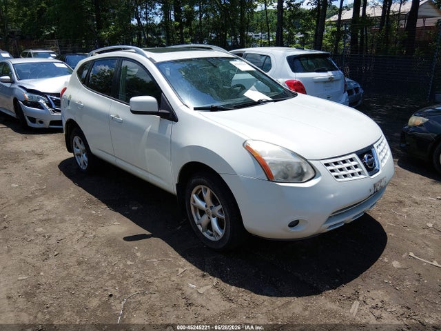 Salvage Nissan Rogue Image