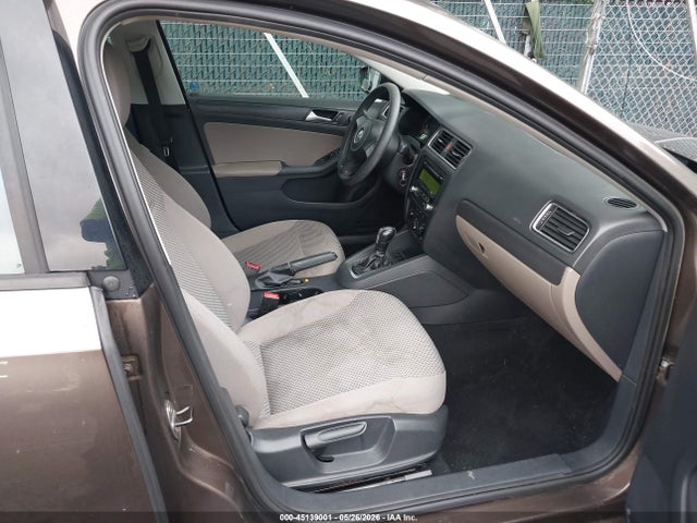 Volkswagen Jetta 2.0l S