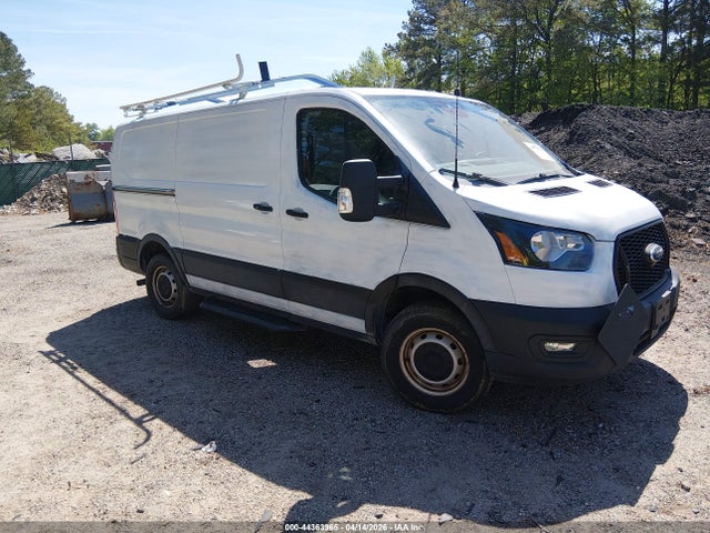 Salvage Ford Transit Image