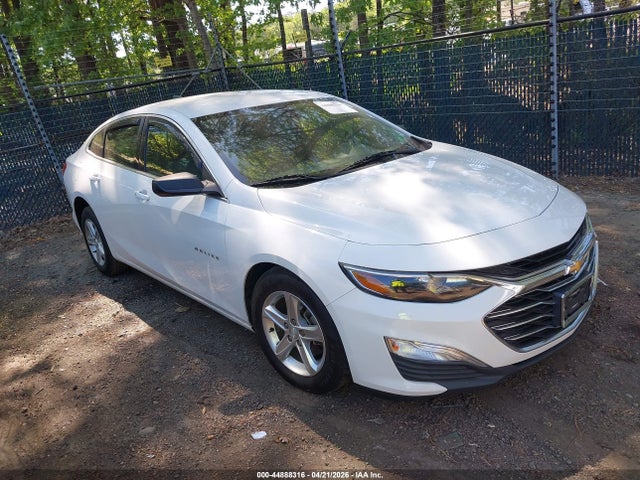 Salvage Chevrolet Malibu Image