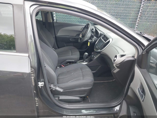 Chevrolet Sonic Lt Auto