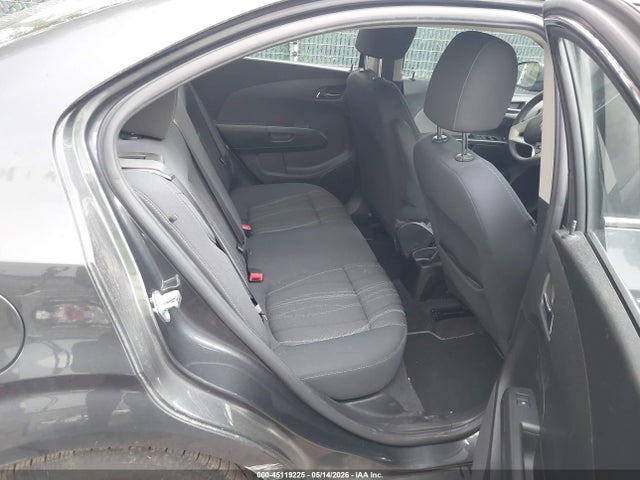 Chevrolet Sonic Lt Auto