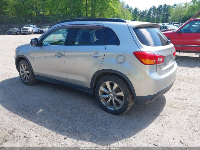 Mitsubishi Outlander Le