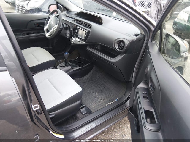 Toyota Prius c One