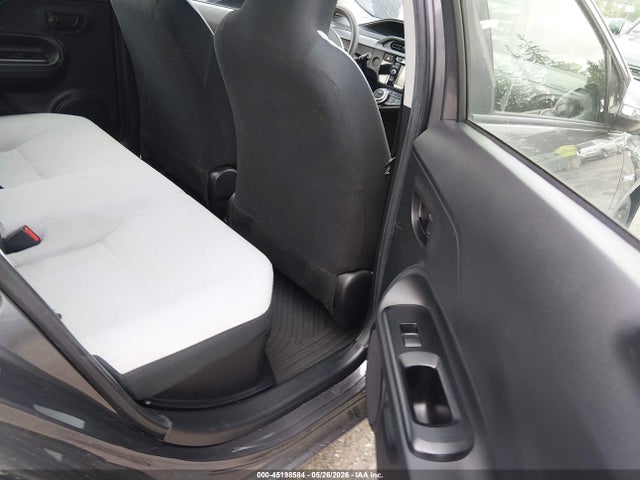 Toyota Prius c One