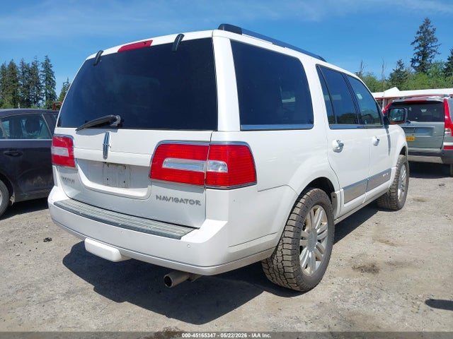 Lincoln Navigator
