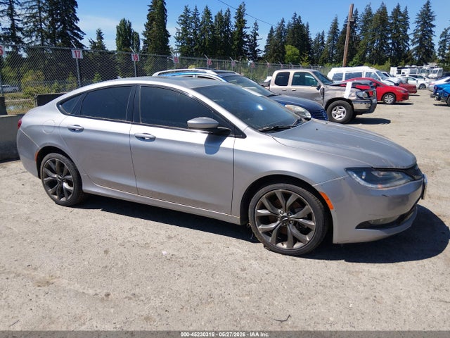 Chrysler 200 S