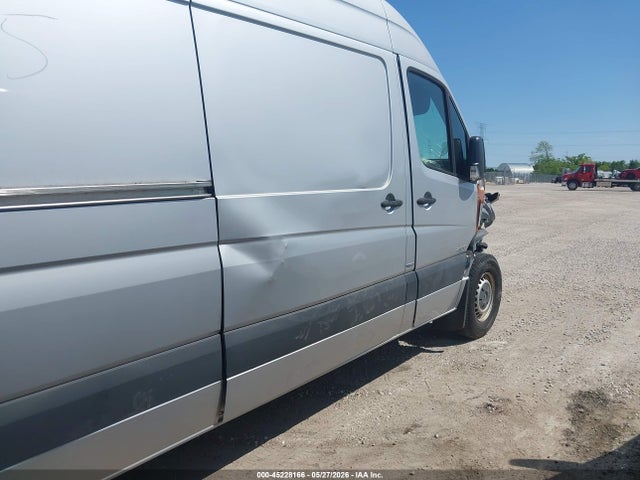 Mercedes-Benz Sprinter 2500 High  Roof