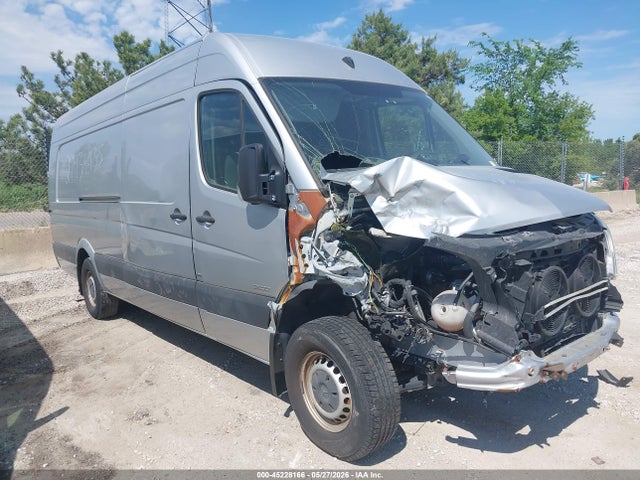 Salvage Mercedes-Benz Sprinter 2500 Image