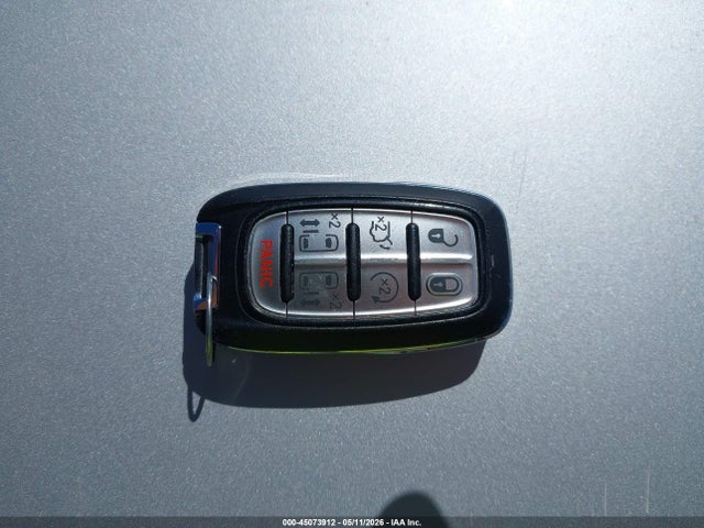 Chrysler Pacifica Touring-l Plus