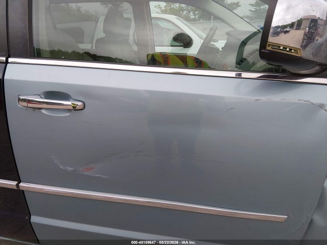 Chrysler Town & Country Limited