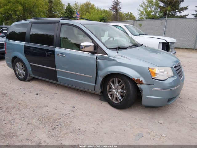 Salvage Chrysler Town & Country Image