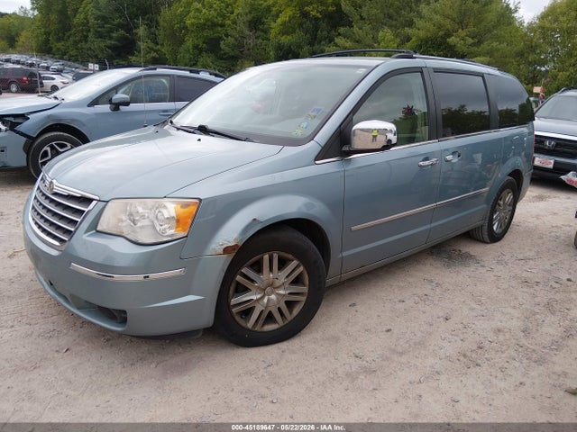 Chrysler Town & Country Limited