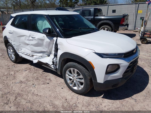 Salvage Chevrolet Trailblazer Image