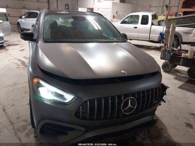 Mercedes-Benz GLA 4matic