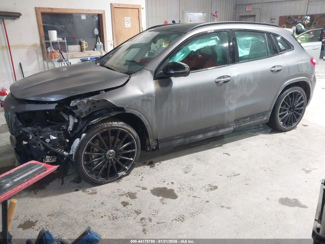 Mercedes-Benz GLA 4matic