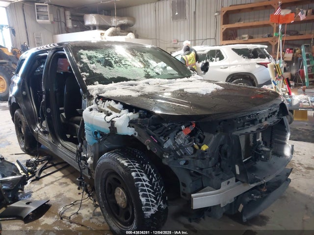 Salvage Ford Police Interceptor Utility Image