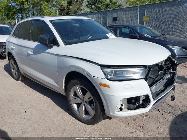 Salvage Audi Q5 Image