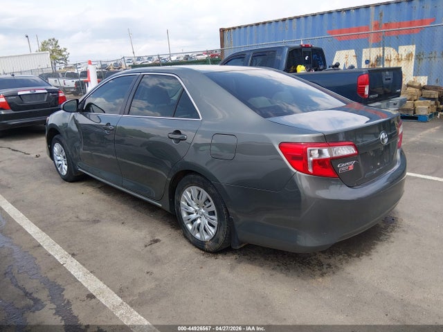 Toyota Camry Le