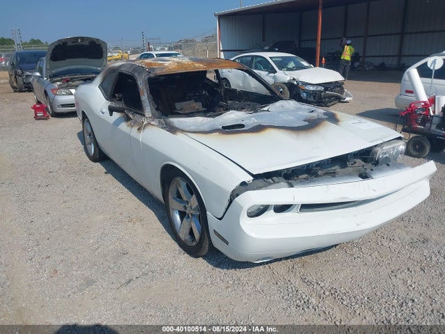 Salvage Dodge Challenger Image