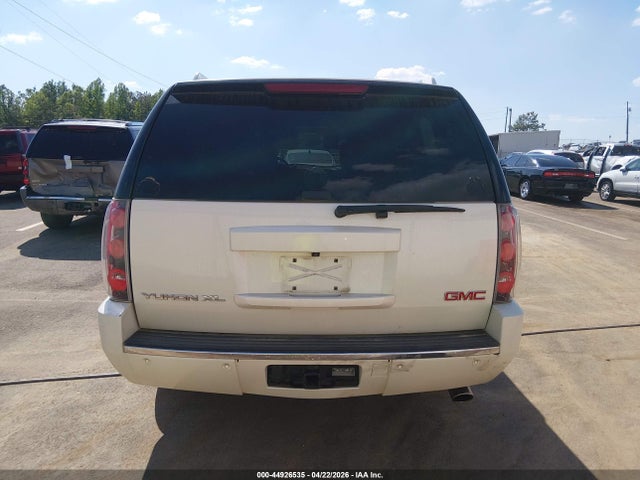 GMC Yukon Denali