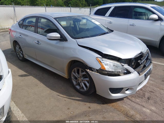 Salvage Nissan Sentra Image