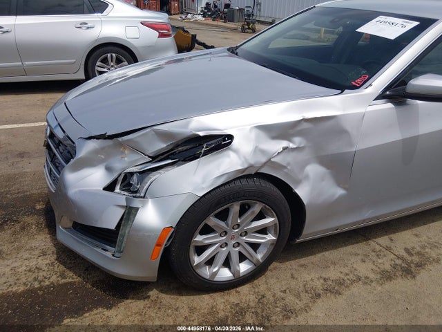 Cadillac CTS Standard