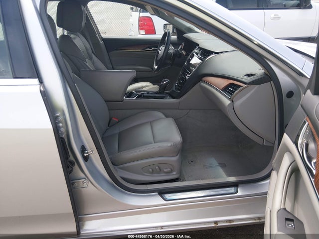 Cadillac CTS Standard