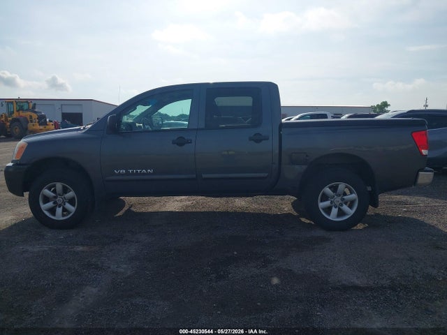 Nissan Titan Sv