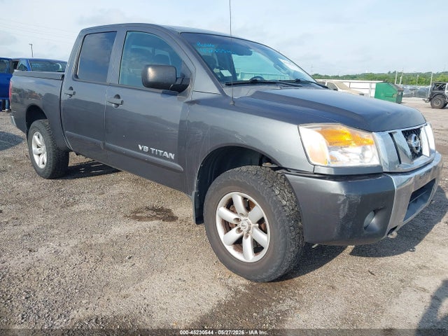 Salvage Nissan Titan Image