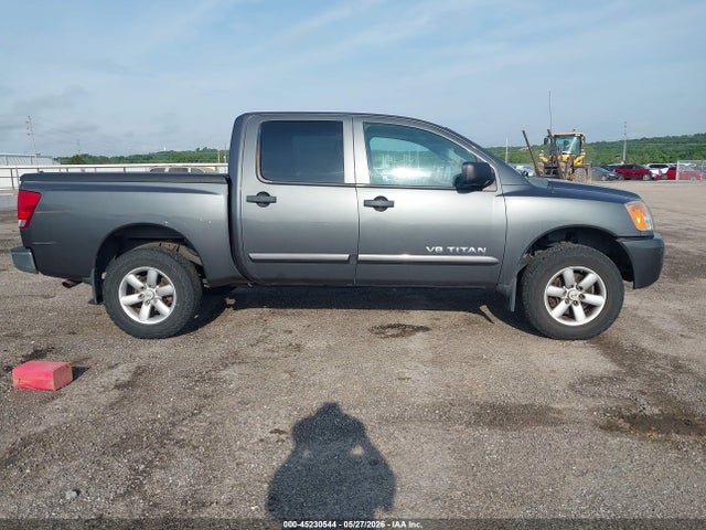 Nissan Titan Sv