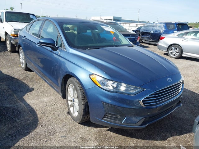 Salvage Ford Fusion Image